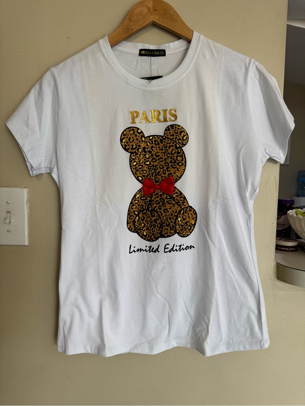 MOA USA White Tee with Leopard Teddy and Red Bow XL Limited Edition Lightweight
